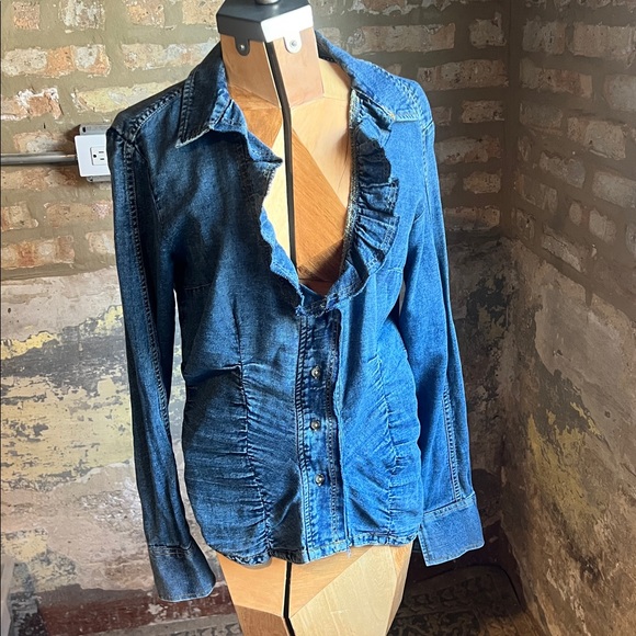 Pilcro denim looking shirt. Size S. Good used condition. - Picture 8 of 9